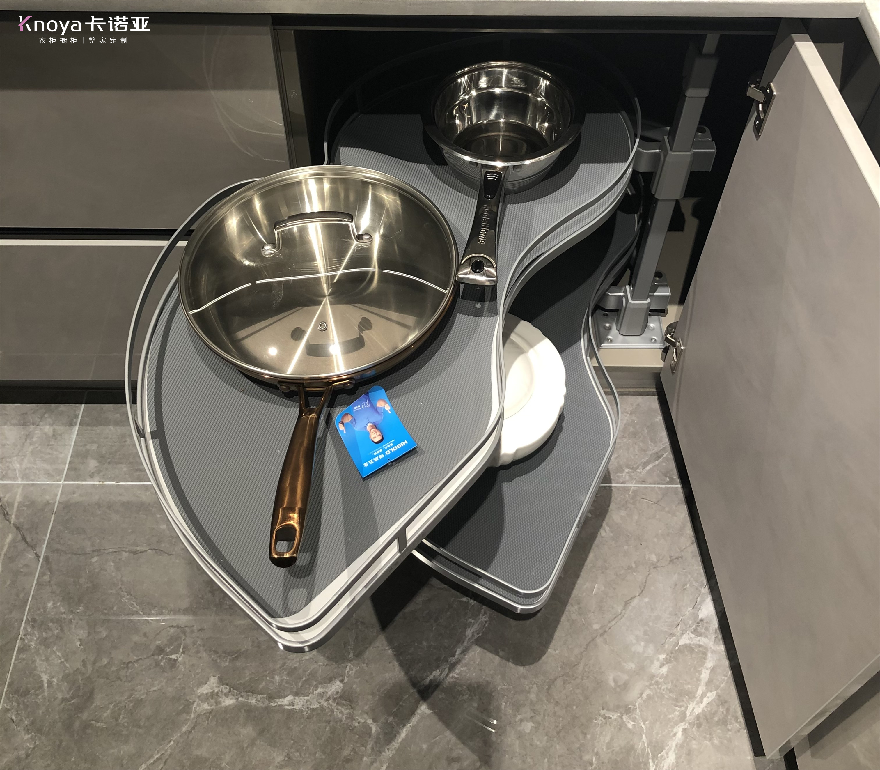 飛碟轉角拉籃 飛碟轉角拉籃